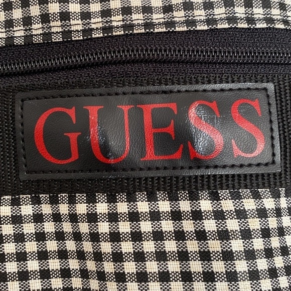 Guess 90s gingham tote bag. - Picture 4 of 12